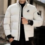 معاطف بياقة قائمة للرجال